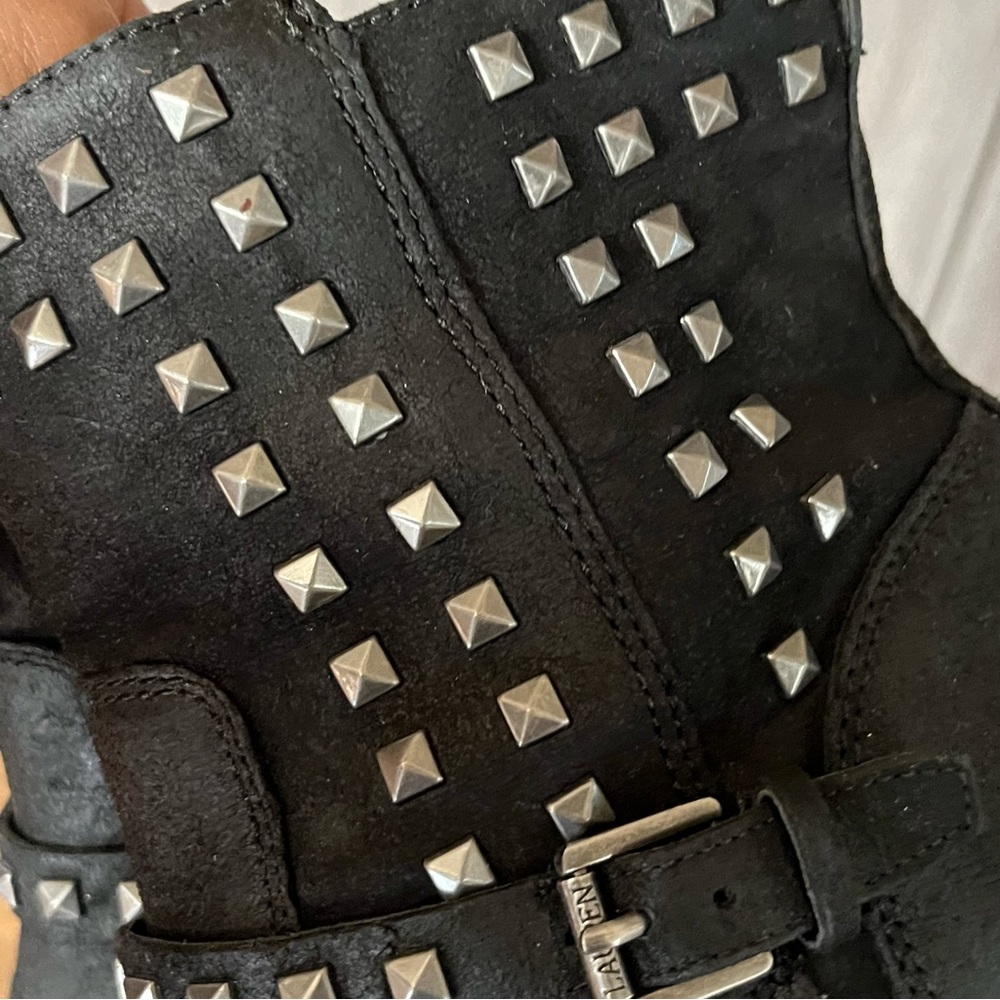 Lauren Ralph Lauren booties 🥾 - Picture 6 of 11